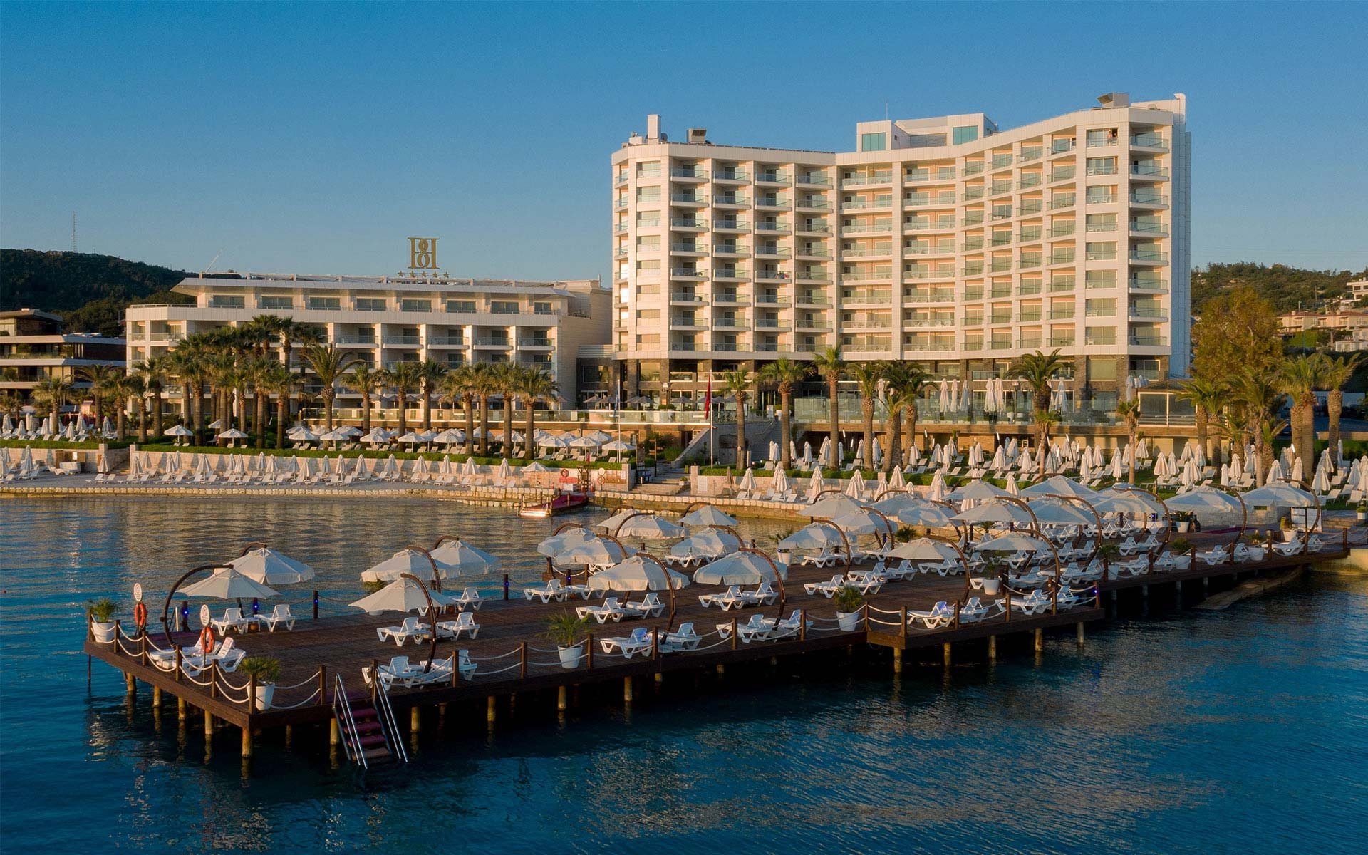 Boyalık Beach Hotel plaj iskeleleri